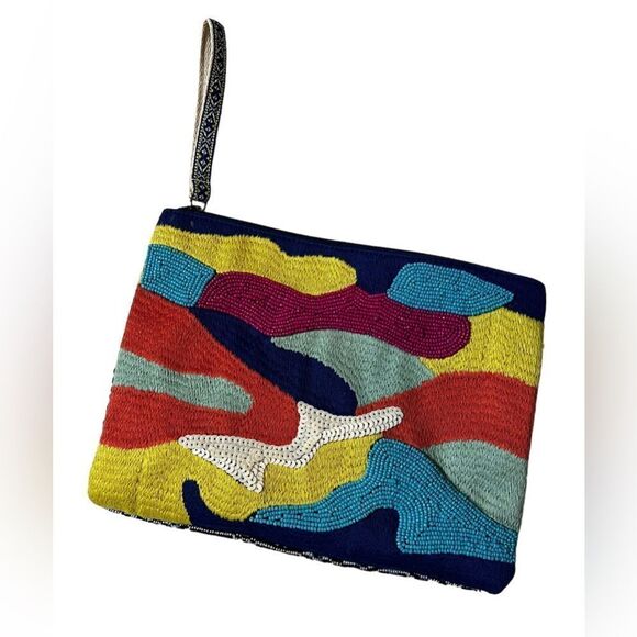 America Beyond | Camo Inspired Beaded Clutch - Picture 1 of 5